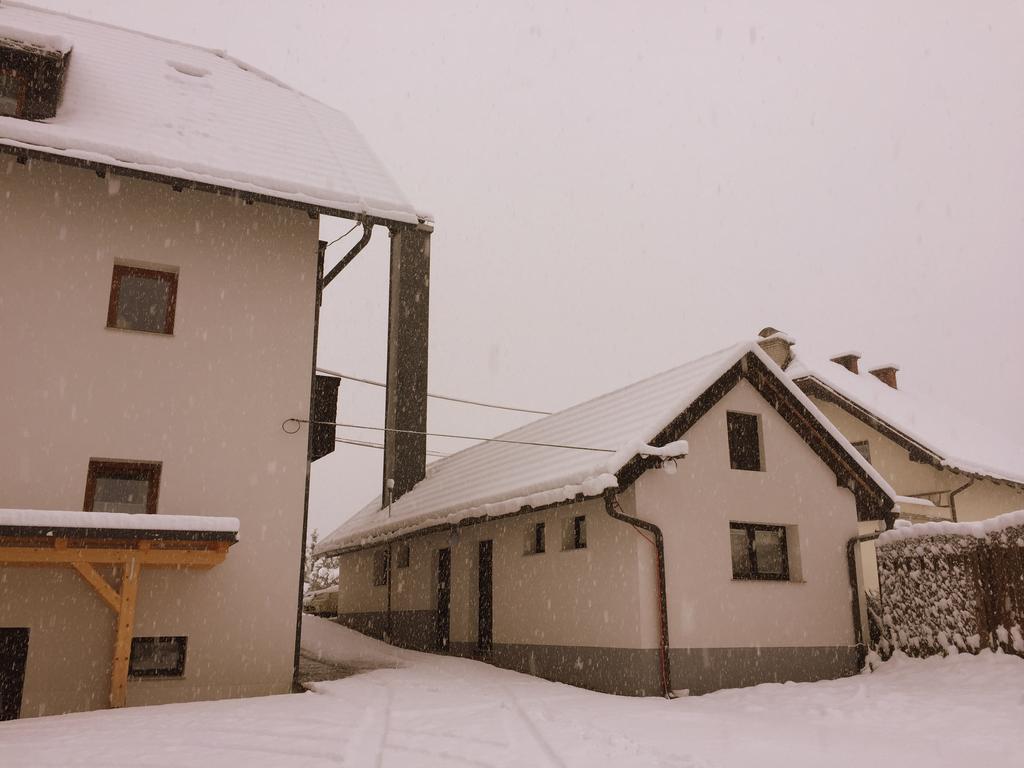 Apartmaji In Sobe Tina Kranjska Gora Eksteriør bilde